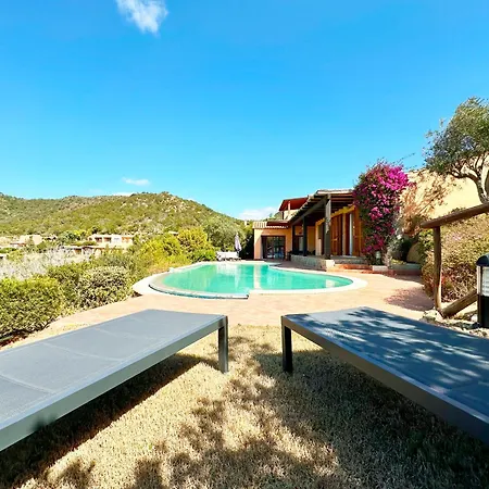 Villa Nais - Premium Chia